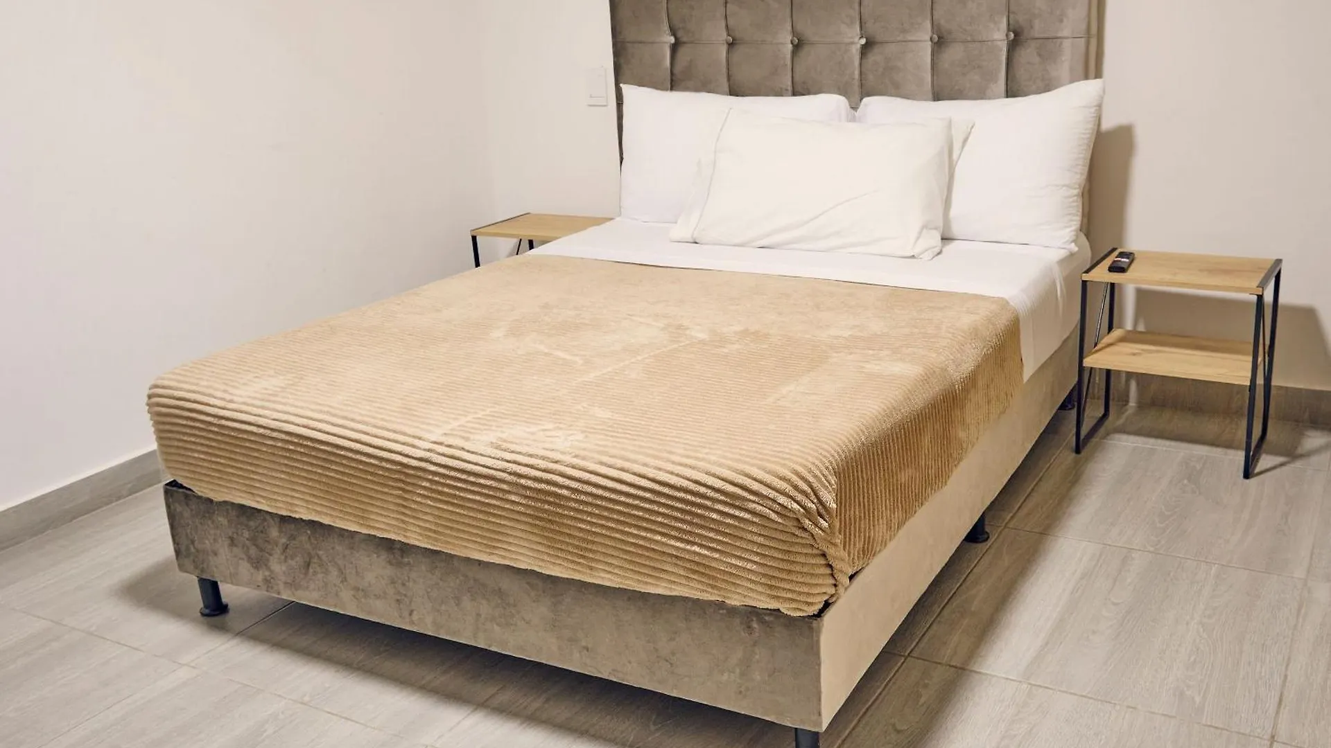 Apartahotel Castellana Medellín Apartamento