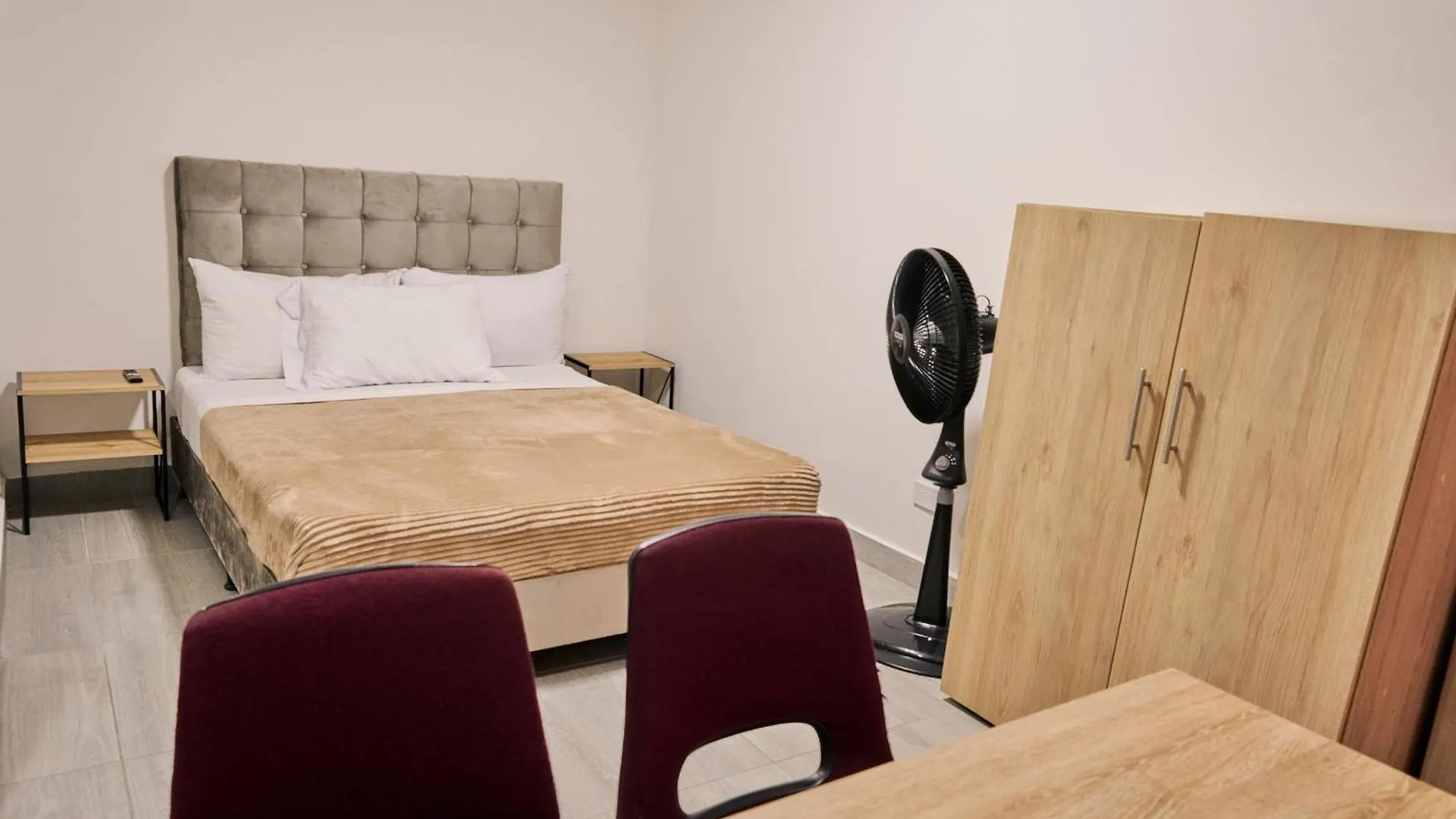 Apartahotel Castellana Medellín Apartamento