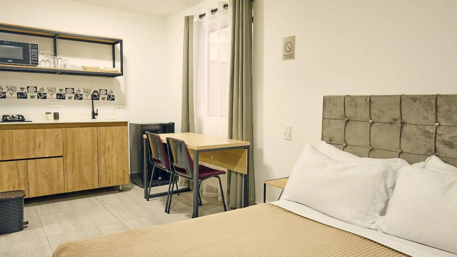 Apartahotel Castellana Medellín Apartamento