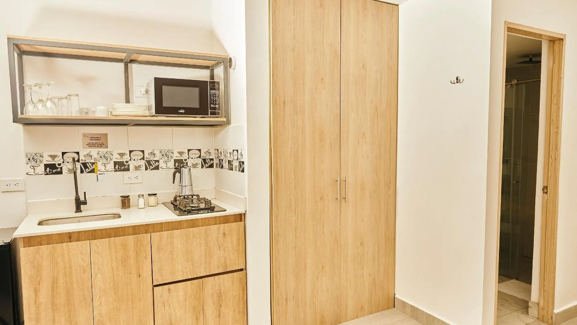 Apartahotel Castellana Medellin 0*,